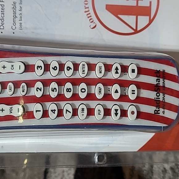 RADIO SHACK UNIVERSAL 4-IN-1 AMERICAN FLAG DESIGN REMOTE CONTROL - Picture 4 of 12